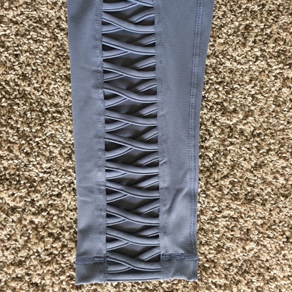 Yogalicious Lattice Leggings XS Blue Steel - Picture 6 of 7